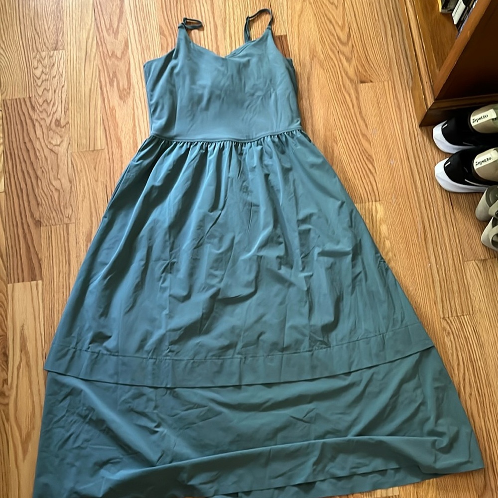 Athleta Elation V Neck Dress in Oxydized Green